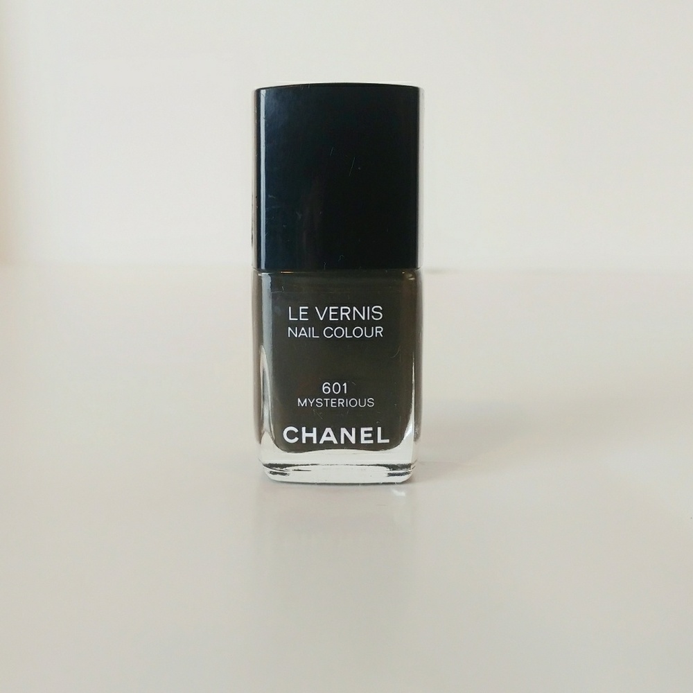 CHANEL LE VERNIS LONGWEAR NAIL POLISH